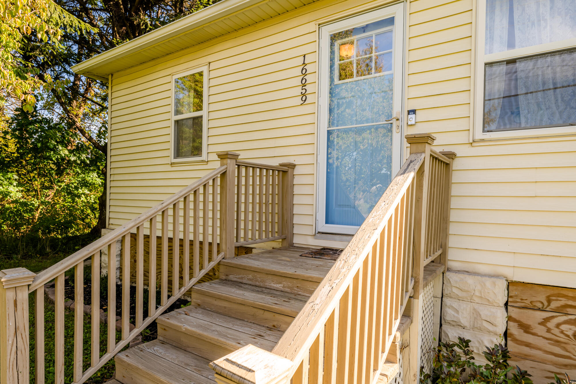 Three Oaks Rd-102