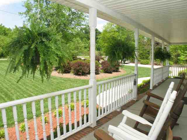 22 Wofford Road Taylors, SC 29687 - Photo 4 of 25 Gallery Image 4