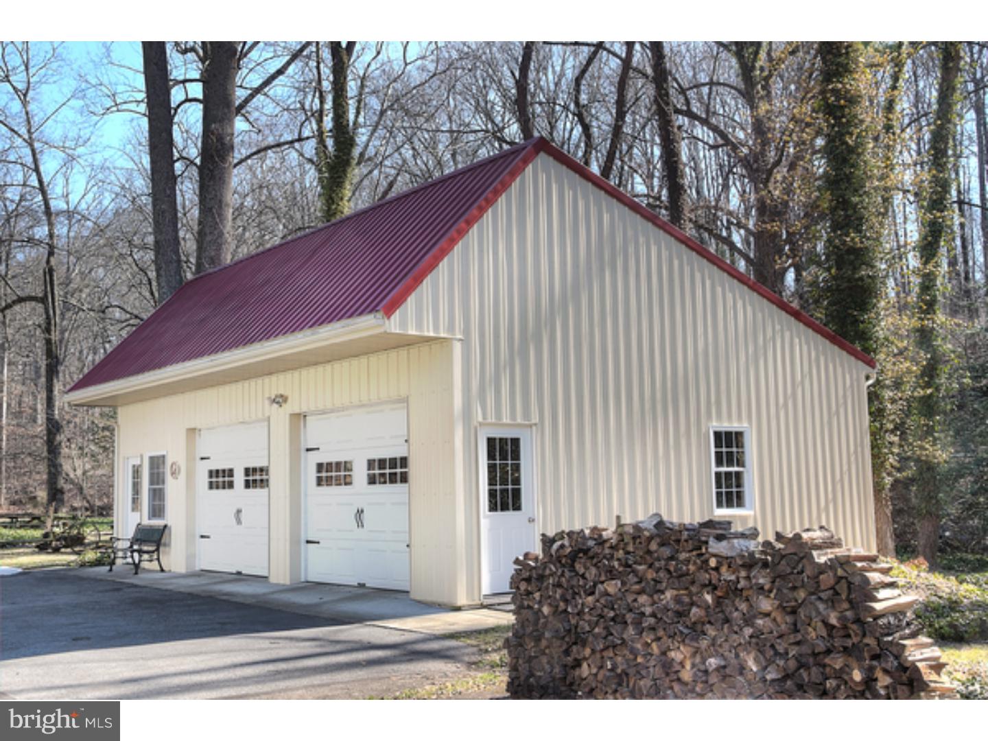 1215 South Caln Road East Fallowfield, PA 19320 - Photo 15 of 25 Garage