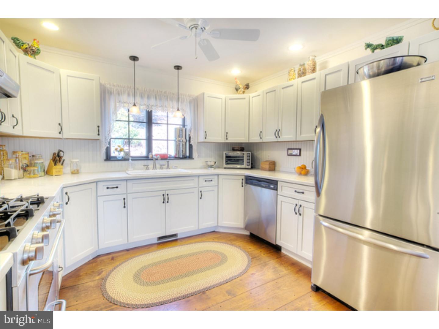 1215 South Caln Road East Fallowfield, PA 19320 - Photo 5 of 25 Kitchen