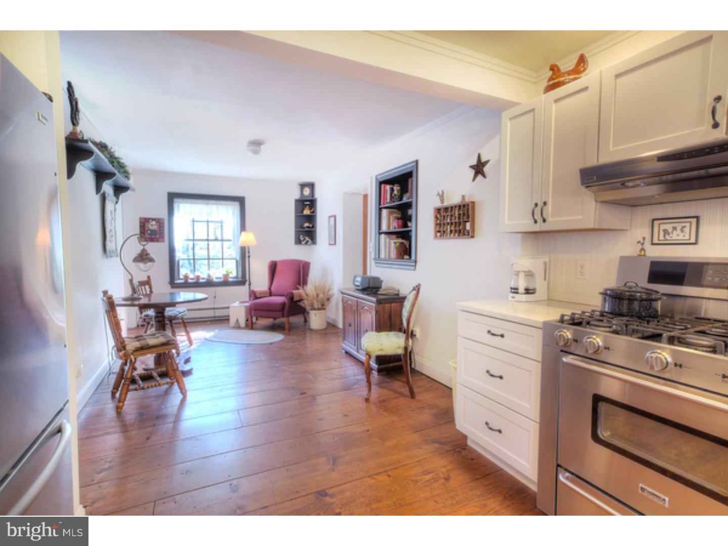 1215 South Caln Road East Fallowfield, PA 19320 - Photo 6 of 25 Kitchen