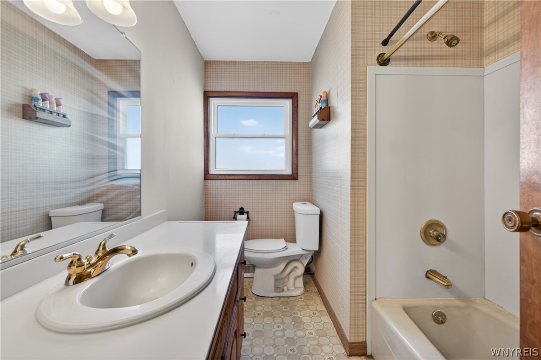 63 Frederick Road Tonawanda, NY 14150 - Photo 17 of 21