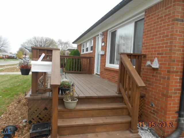 17044 Bell Eastpointe, MI 48021 - Photo 4 of 20 31125717-3.JPG