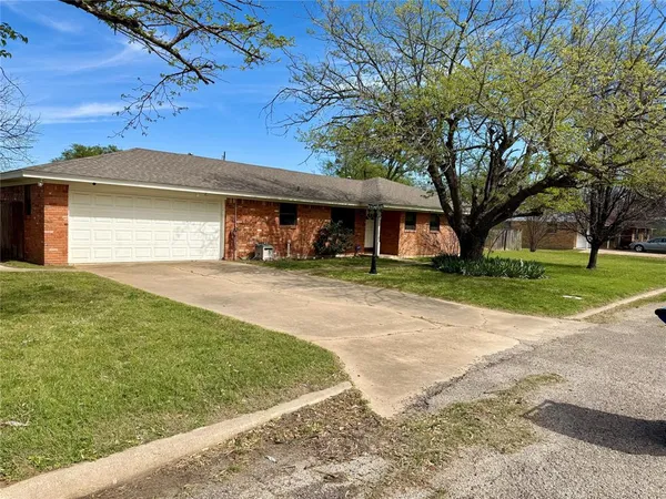 $224,500 | 505 South San Jacinto Street, Whitney, TX 76692