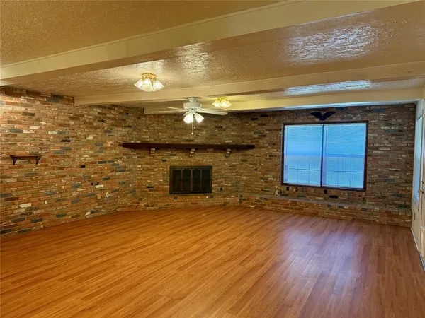 $224,500 | 505 South San Jacinto Street, Whitney, TX 76692