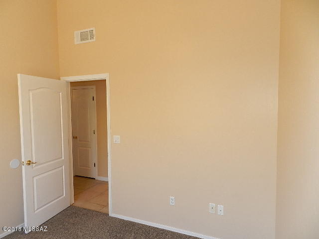 7716 South Lions Spring Way Tucson, AZ 85747 - Photo 14 of 25