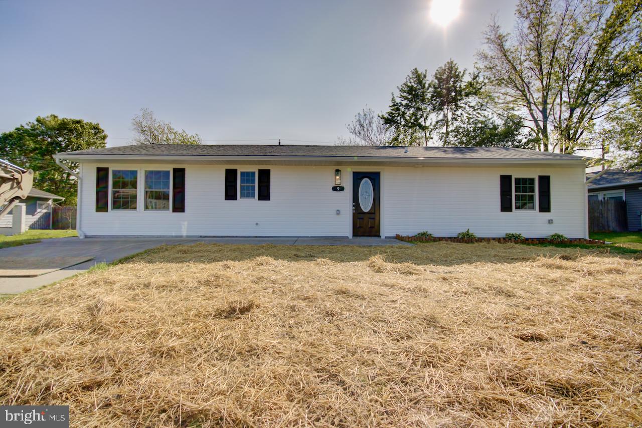 9 Butternut Road Levittown, PA 19057 - Photo 1 of 16