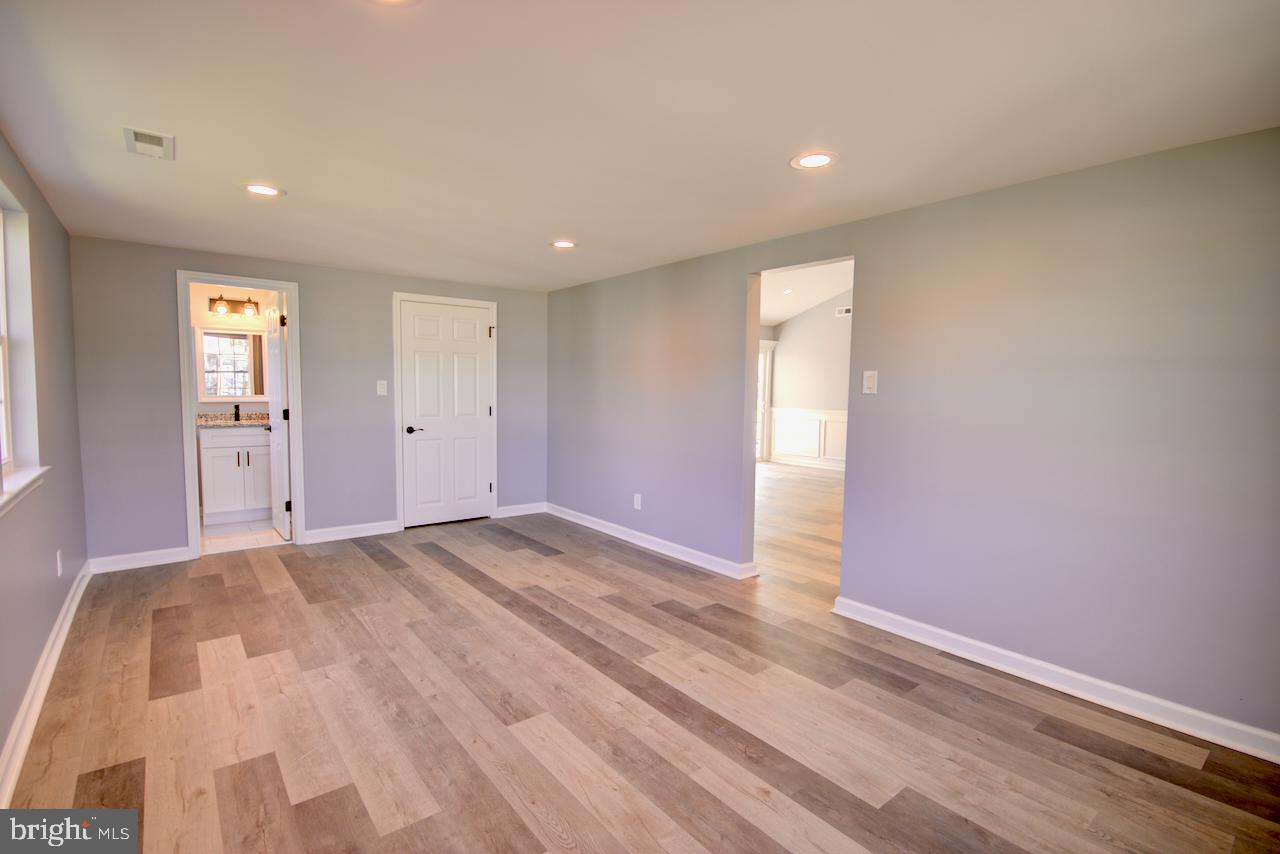 9 Butternut Road Levittown, PA 19057 - Photo 13 of 16