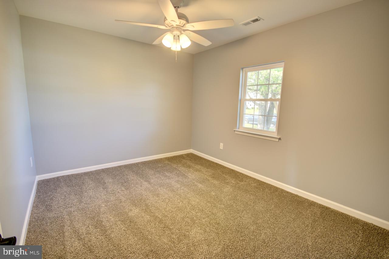 9 Butternut Road Levittown, PA 19057 - Photo 5 of 16