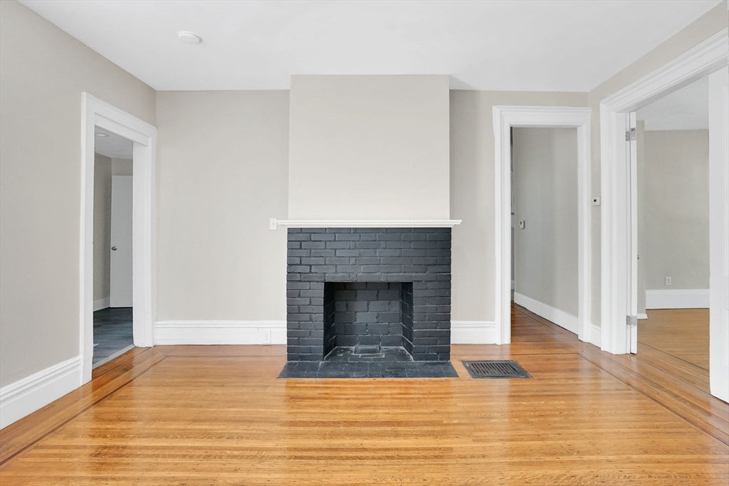 52 Thompson Street Springfield, MA 01109 - Photo 37 of 37 Gallery Image 37