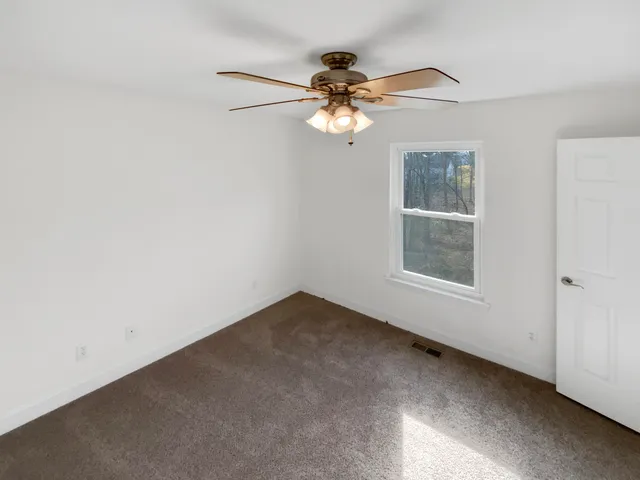 $400,000 | 7418 British Road, Ooltewah, TN 37363