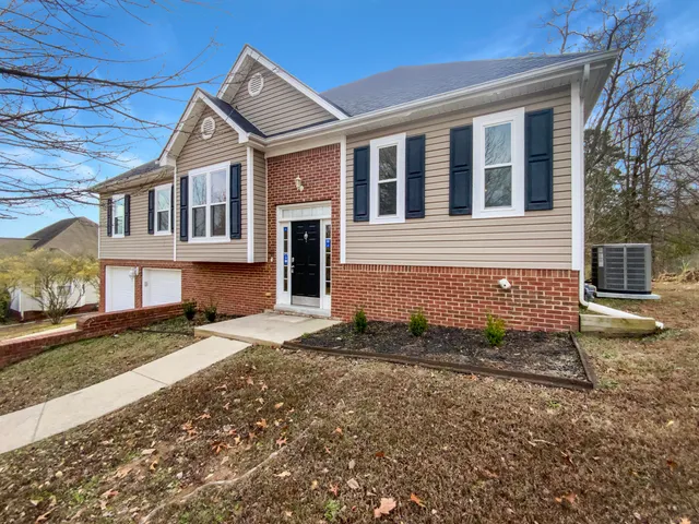 $400,000 | 7418 British Road, Ooltewah, TN 37363