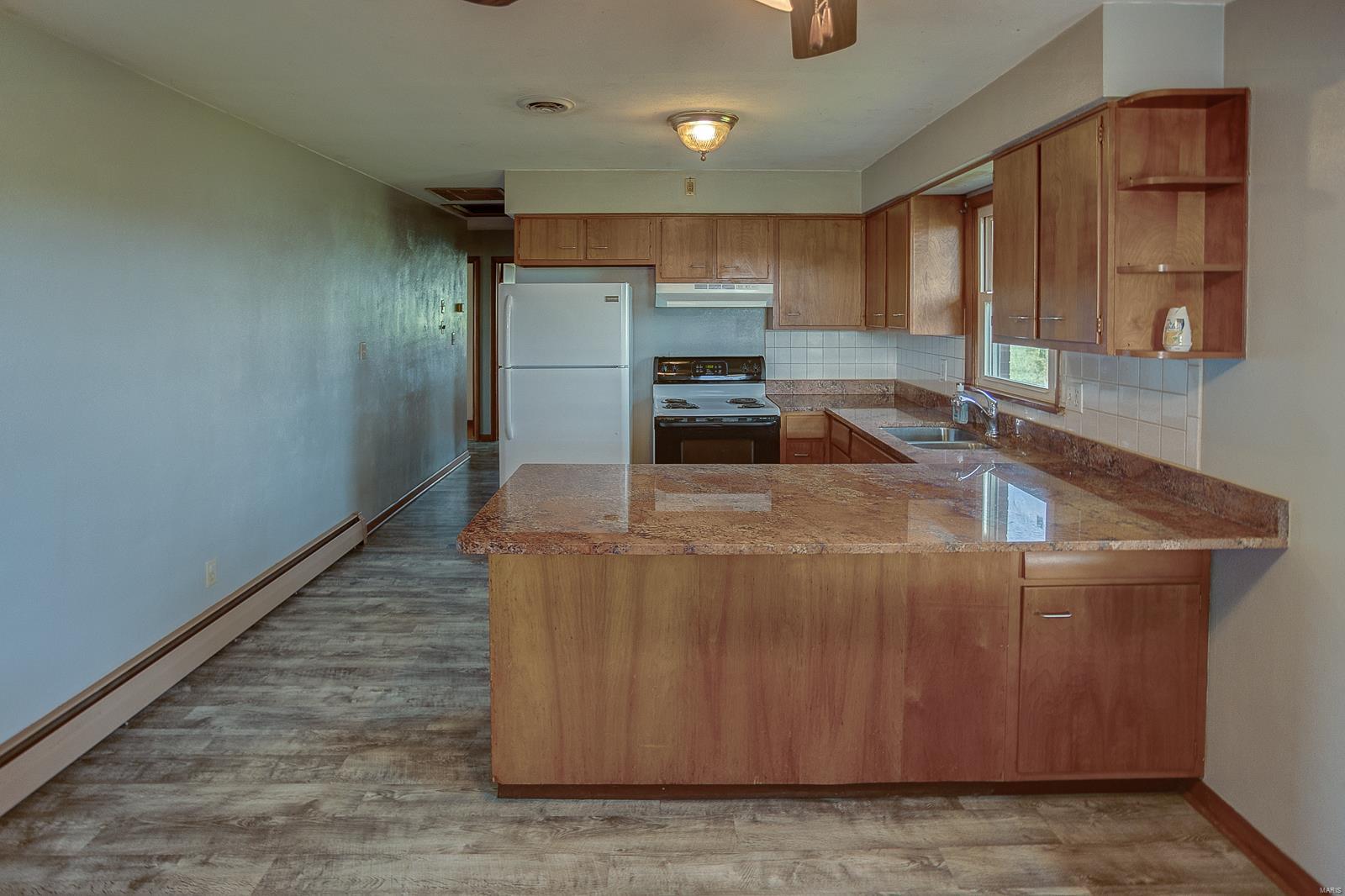 8267 Nike Road Red Bud, IL 62278 - Photo 11 of 39 Gallery Image 11