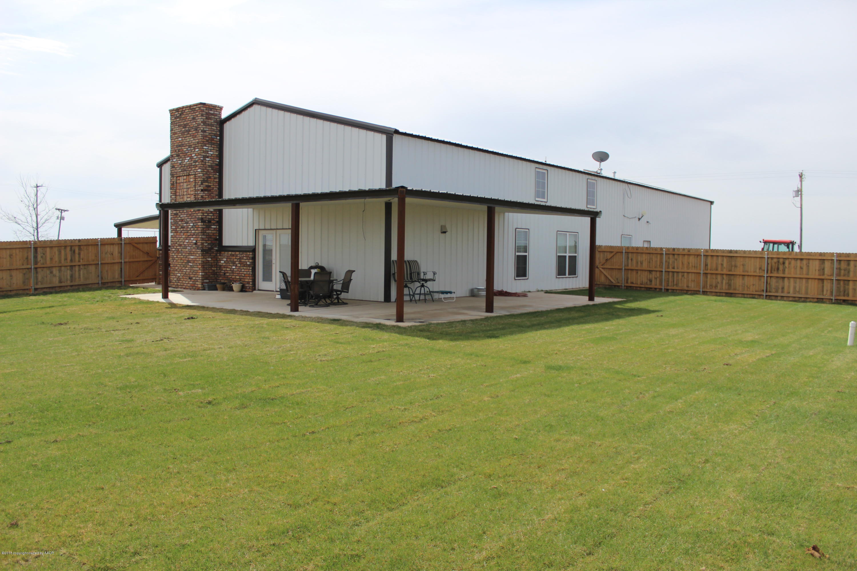 7450 Arnot Road Amarillo, TX 79119 - Photo 5 of 46 Side/Back Yard