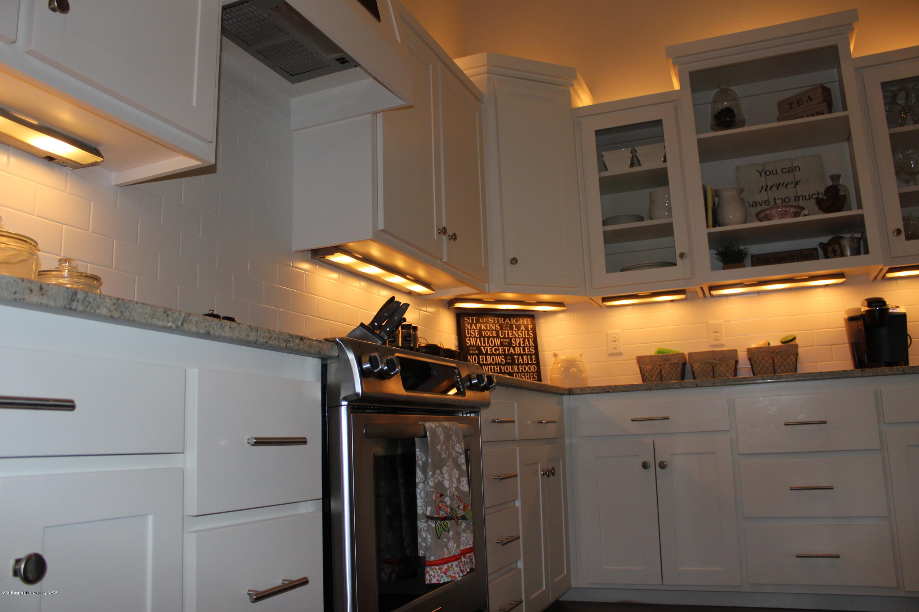 7450 Arnot Road Amarillo, TX 79119 - Photo 10 of 46 Kitchen
