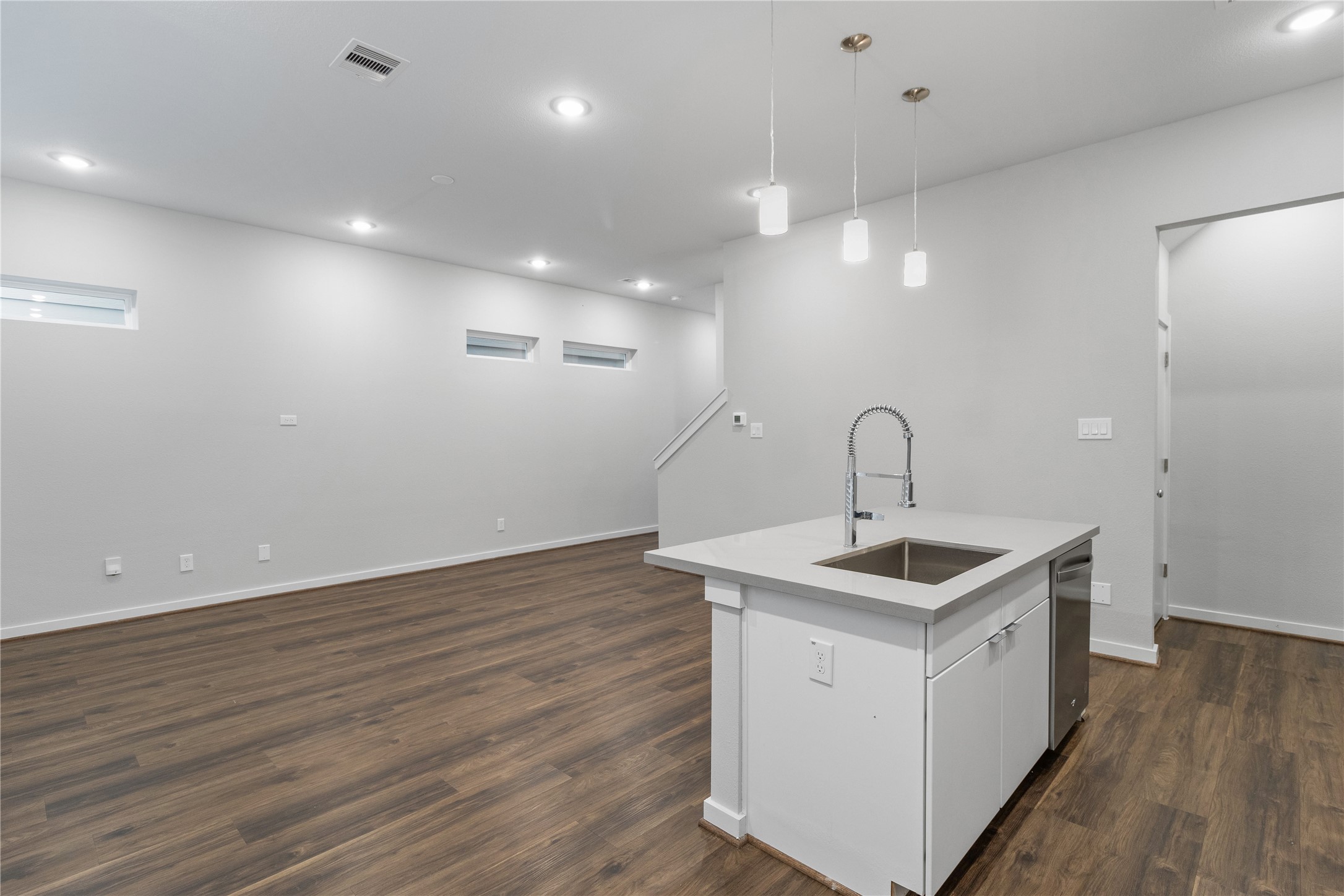 602 Thornton Road, Unit C Houston, TX 77018 - Photo 6 of 16 Gallery Image 6