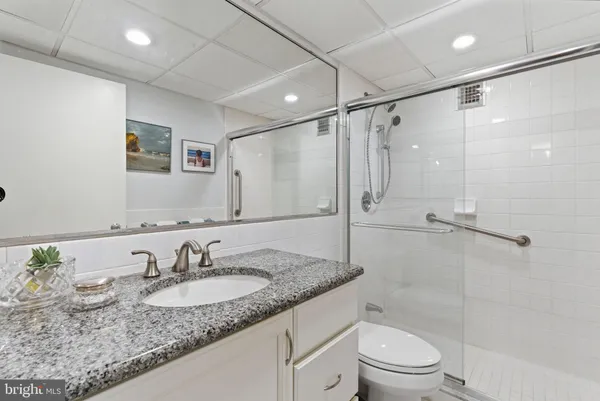 $239,000 | 1001 City Avenue, Unit EC704, Wynnewood, PA 19096