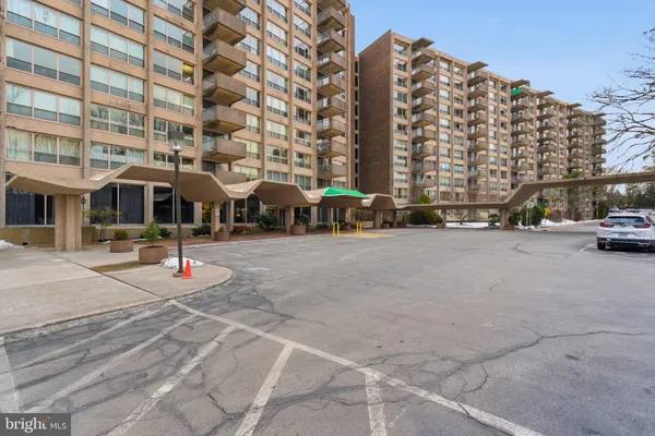 $239,000 | 1001 City Avenue, Unit EC704, Wynnewood, PA 19096