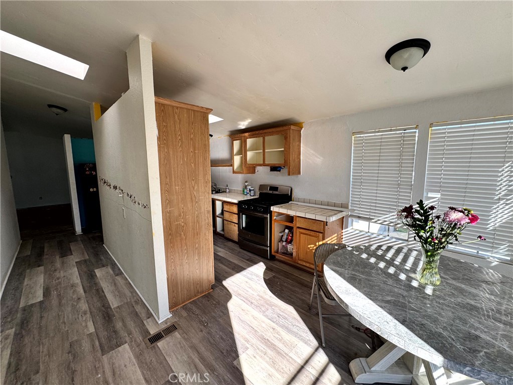 23301 Ridge Rte Drive, Unit 175 Laguna Hills, CA 92653 - Photo 6 of 12