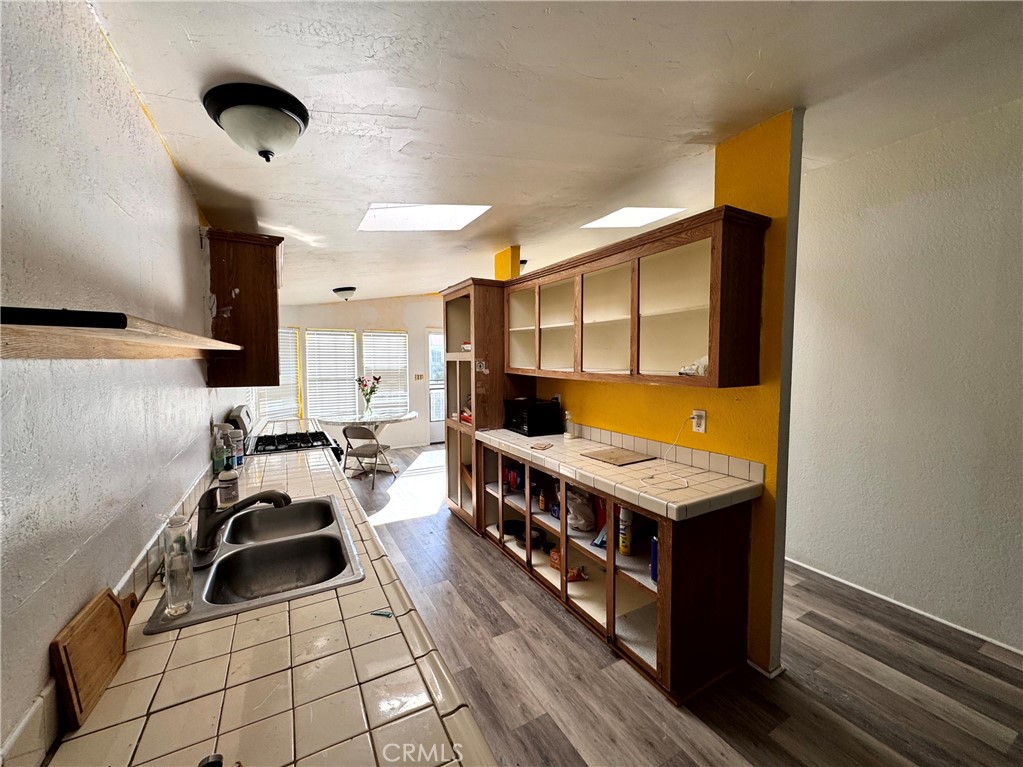 23301 Ridge Rte Drive, Unit 175 Laguna Hills, CA 92653 - Photo 7 of 12