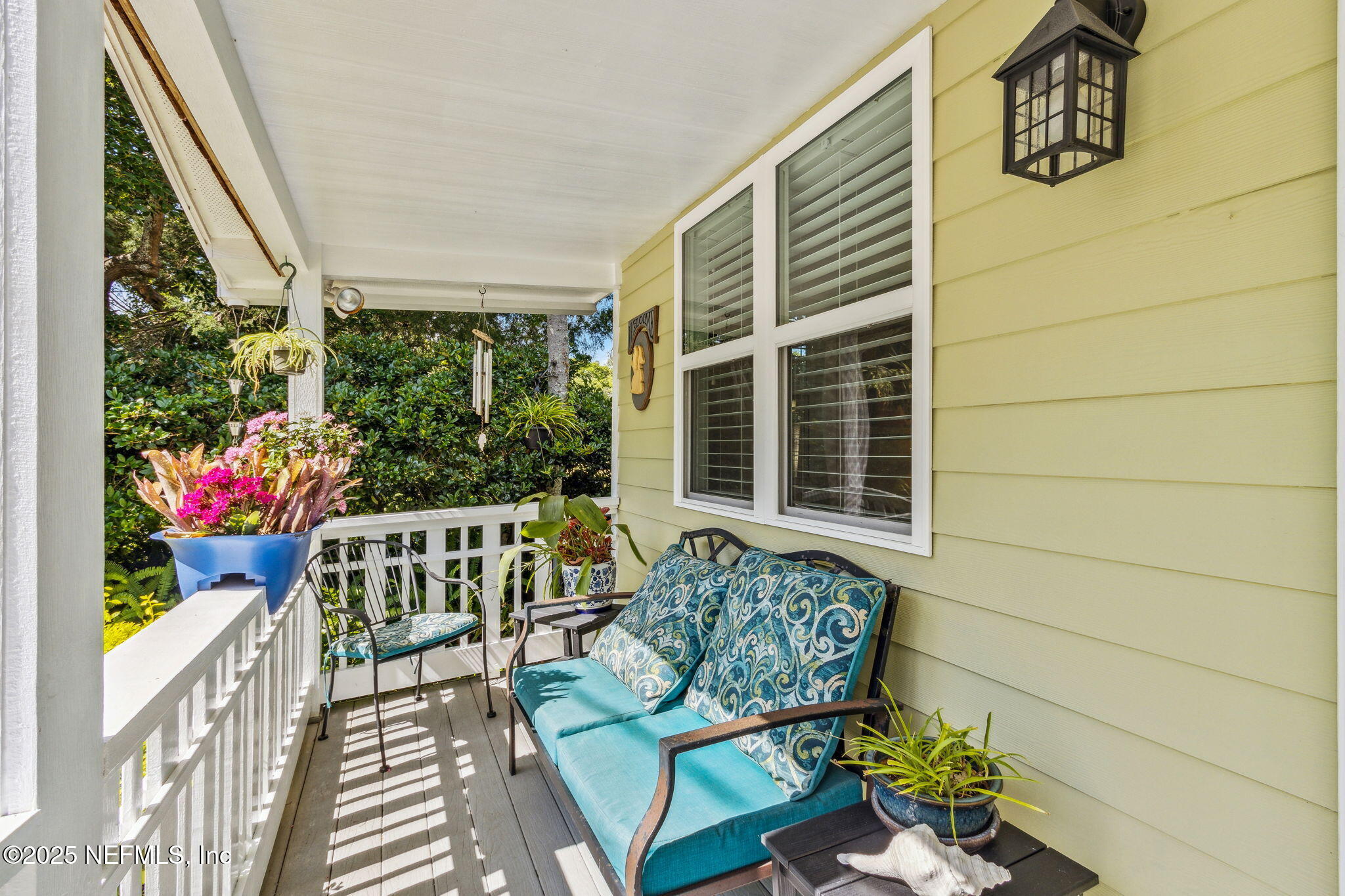 111 South 4th Street Fernandina Beach, FL 32034 - Photo 5 of 37 a outdoor living space with furniture