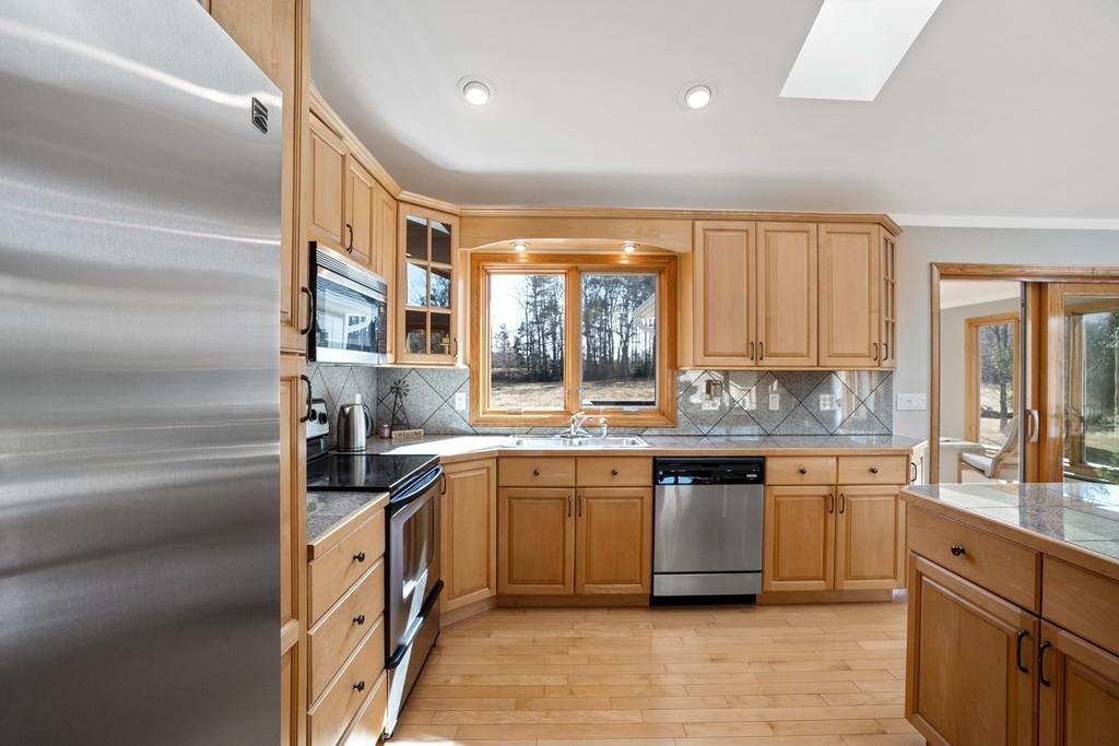 7 Nicholson Hill Road Southwick, MA 01077 - Photo 9 of 37 Gallery Image 9
