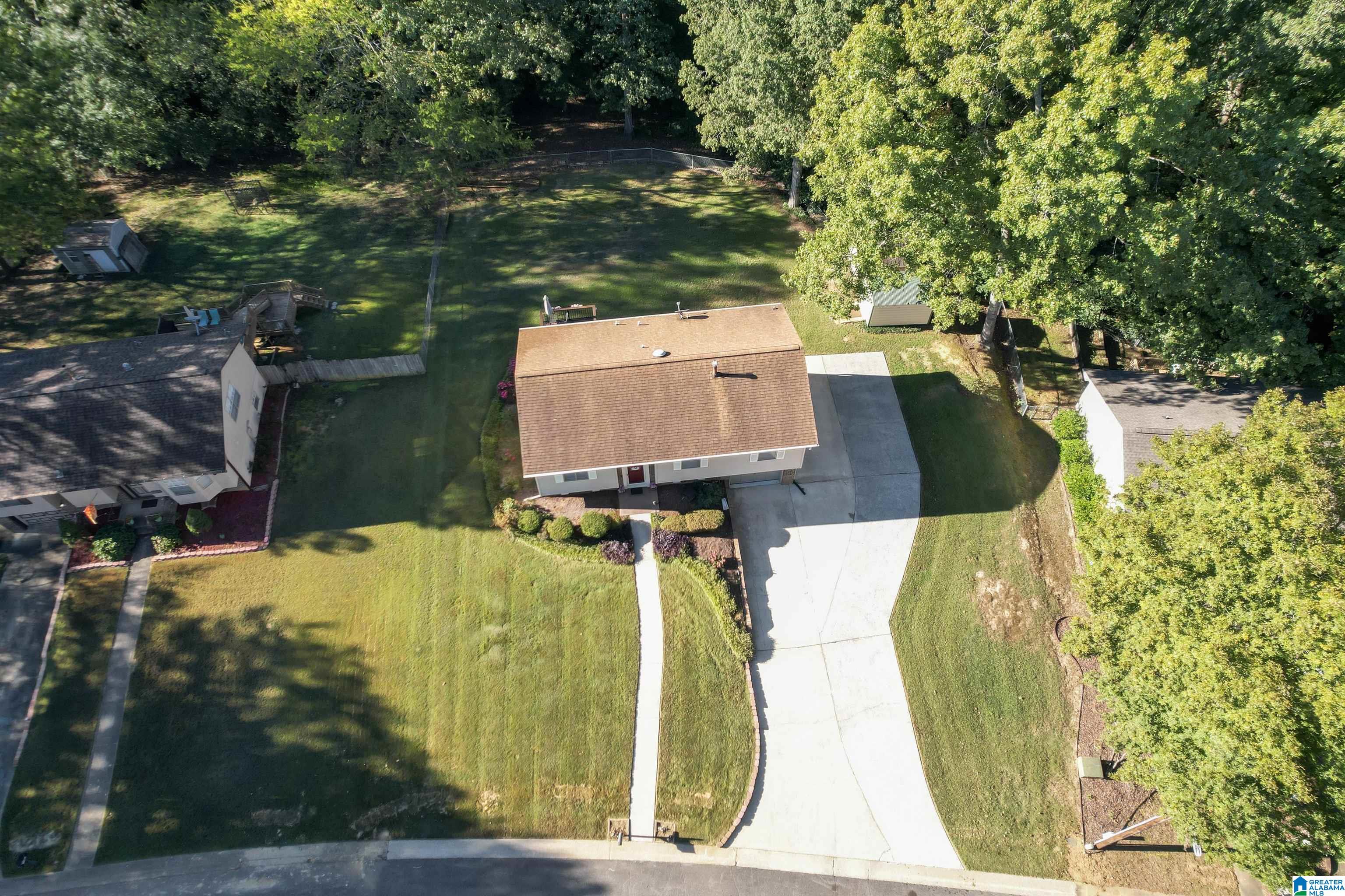 1702 Gardenridge Road Gardendale, AL 35071 - Photo 35 of 38