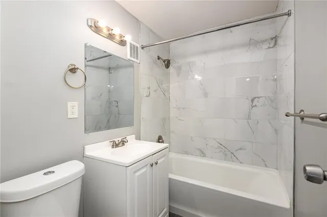 $165,000 | 8501 East 111 Street, Kansas City, MO 64134