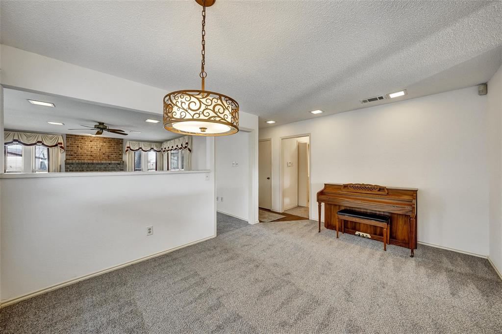 3613 Wedgworth Road South Fort Worth, TX 76133 - Photo 10 of 37
