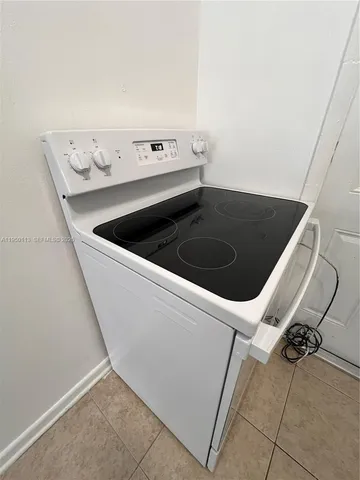 $1,200 | 1946 Northeast 167th Street, Unit 3A, North Miami Beach, FL 33162