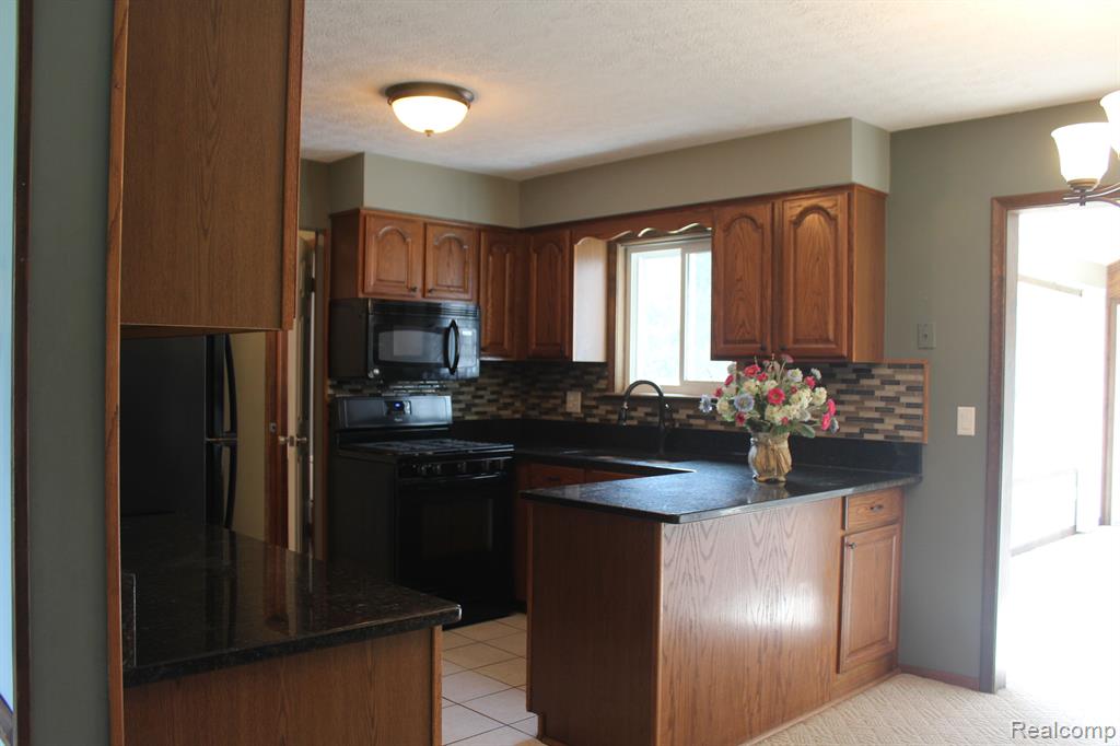 450 South Conklin Road Lake Orion, MI 48362 - Photo 15 of 30 Gallery Image 15