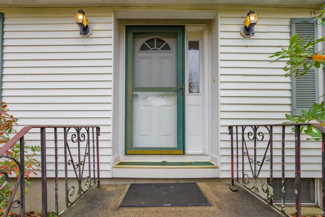 $399,000 | 380 Vinal Street, Rockport, ME 04856