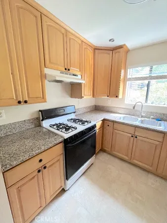 $2,795 | 248 West Avenida Palizada, Unit 9, San Clemente, CA 92672