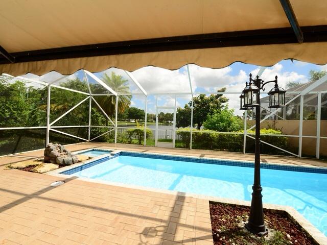 10550 Bexley Boulevard Boca Raton, FL 33428 - Photo 20 of 25 Pool