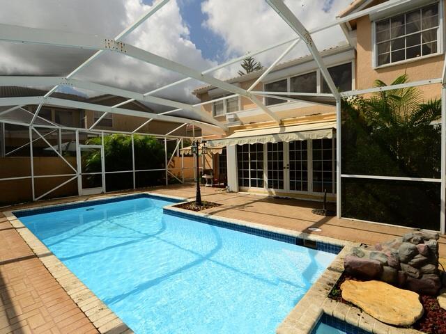 10550 Bexley Boulevard Boca Raton, FL 33428 - Photo 22 of 25 Pool - Exterior Back