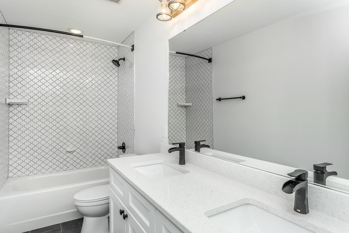 2622 Bedford Avenue Raleigh, NC 27607 - Photo 20 of 24 Hall Bath
