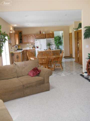 4239 North Oak Road Davison, MI 48423 - Photo 37 of 75 21122469-36.JPG