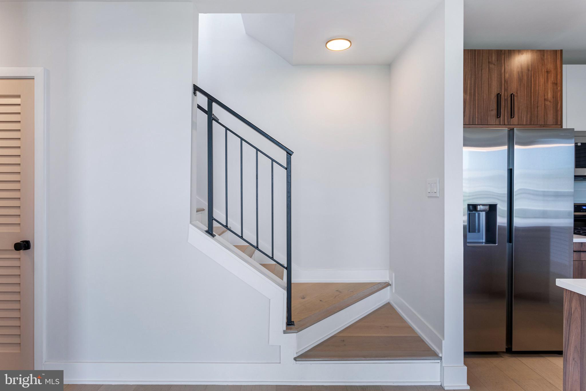 845 19th Street Northeast, Unit PH12 Washington, DC 20002 - Photo 7 of 24 a view of a hallway with entryway