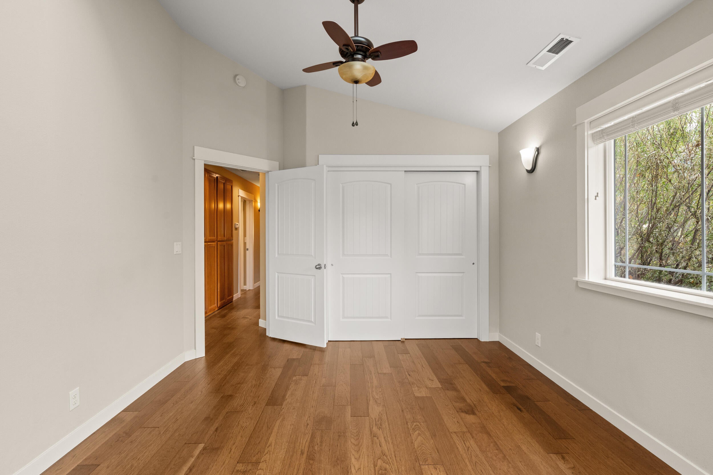 7907 Rapp Lane Talent, OR 97540 - Photo 19 of 57 17_7907-rapp-ln (greg goebelt)-16