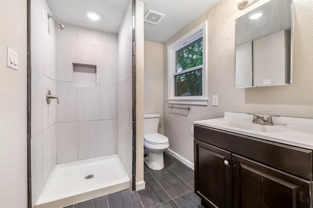 a bathroom with a tub