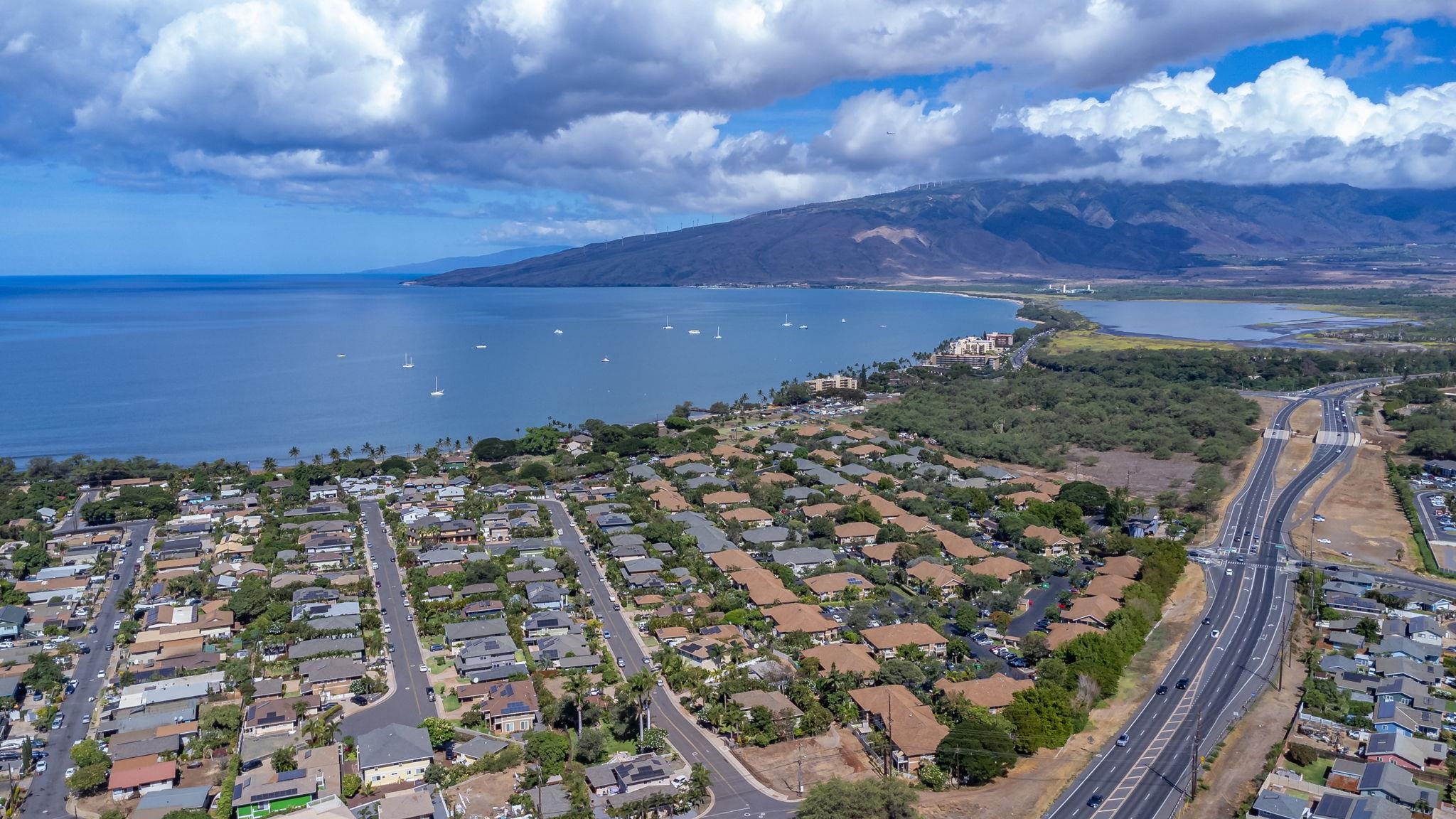140 Uwapo Road, Unit 41203 Kihei, HI 96753 - Photo 2 of 17 a view of a city