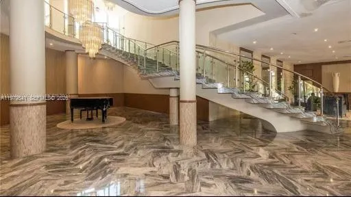 $3,150 | 5401 Collins Avenue, Unit 526, Miami Beach, FL 33140