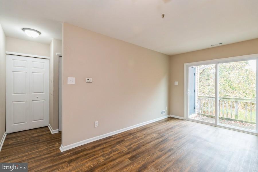 75 Foxglove Drive Delran, NJ 08075 - Photo 5 of 15