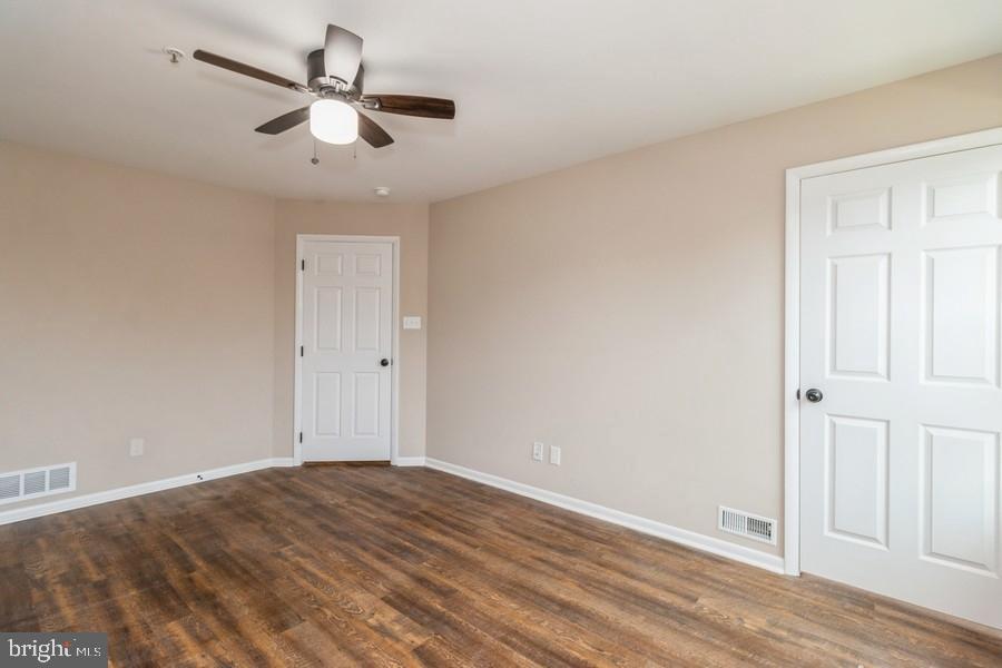 75 Foxglove Drive Delran, NJ 08075 - Photo 9 of 15