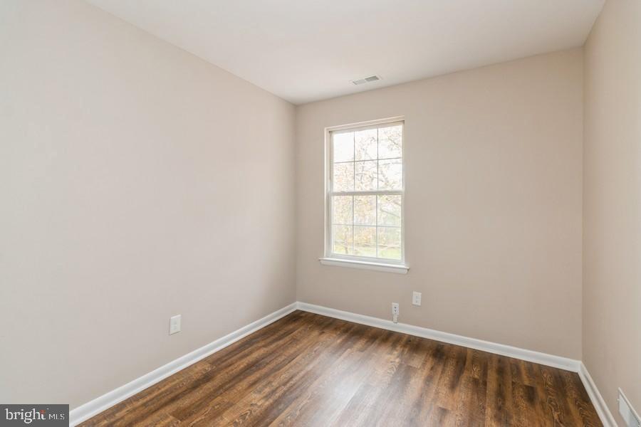 75 Foxglove Drive Delran, NJ 08075 - Photo 10 of 15