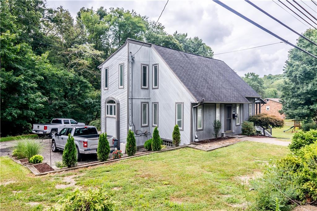 250 Drake Road Bethel Park, PA 15102 - Photo 18 of 20 Gallery Image 18