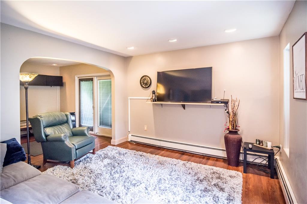 250 Drake Road Bethel Park, PA 15102 - Photo 6 of 20 Gallery Image 6