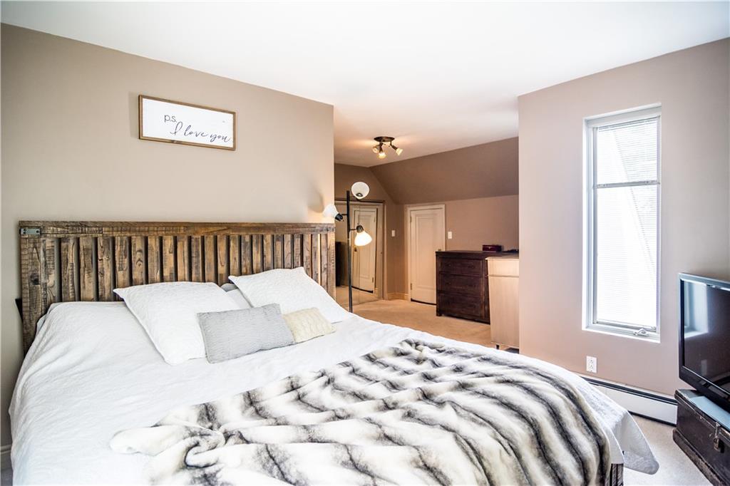 250 Drake Road Bethel Park, PA 15102 - Photo 9 of 20 Gallery Image 9