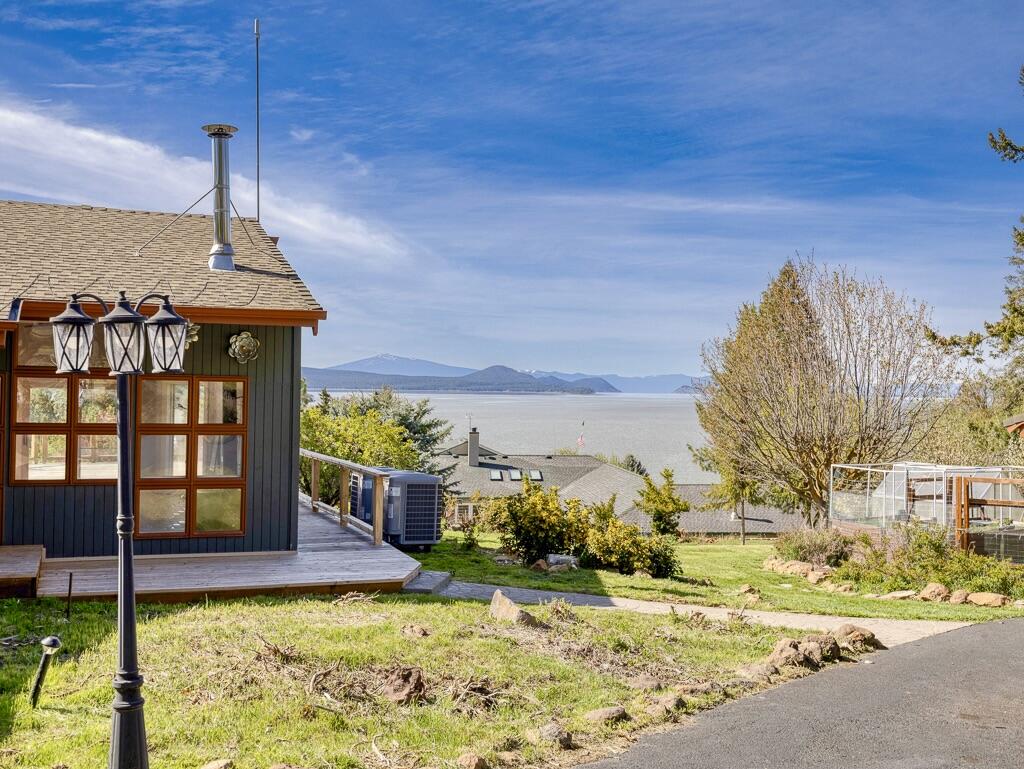 1662 Cove Point Road Klamath Falls, OR 97601 - Photo 10 of 71