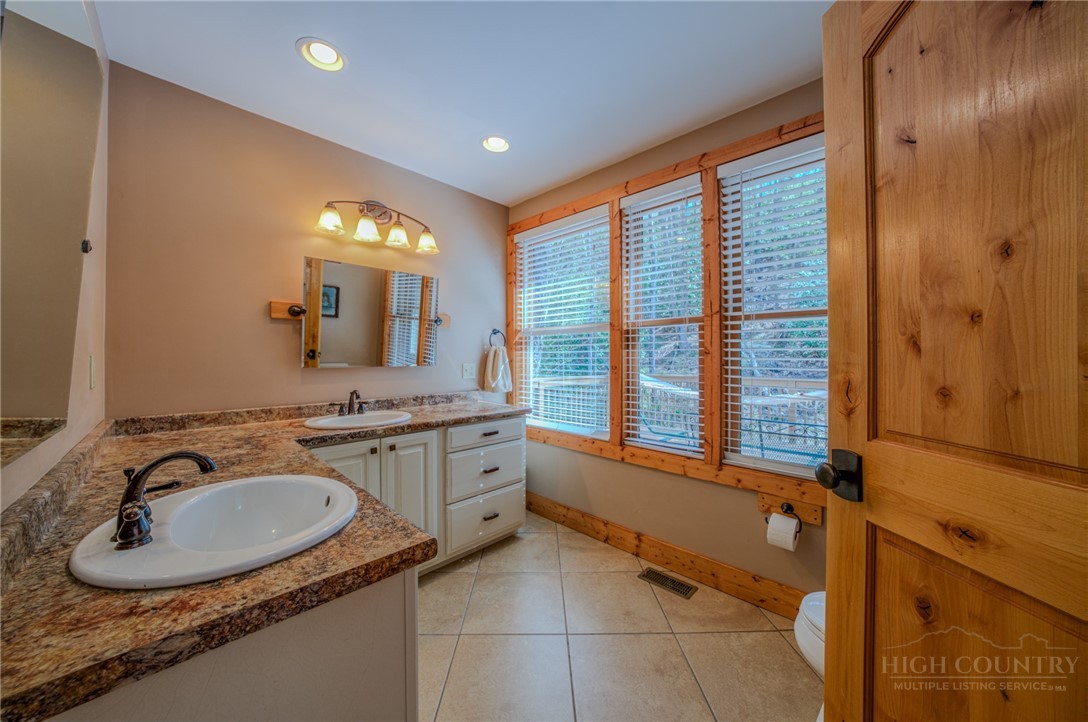 426 Cook Town Road Bakersville, NC 28705 - Photo 23 of 50